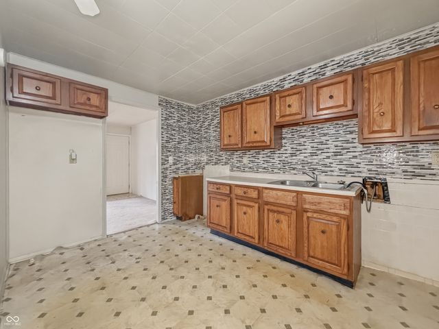 3847 N Vinewood Avenue, Indianapolis, IN 46254