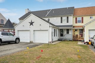 15 Lakeview Ter, Sussex Boro, NJ 07461