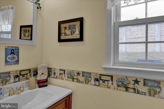 307 KENT CIR, Downingtown, PA 19335