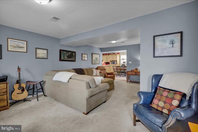 307 KENT CIR, Downingtown, PA 19335