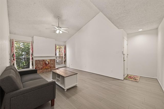 10049 Westpark Drive 116, Houston, TX 77042