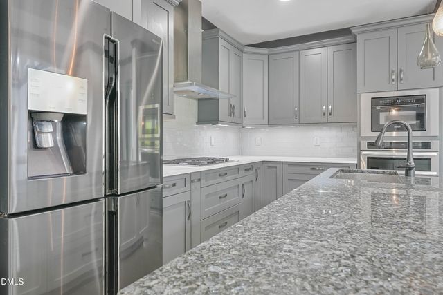 313 Legacy Falls Drive N, Chapel Hill, NC 27517