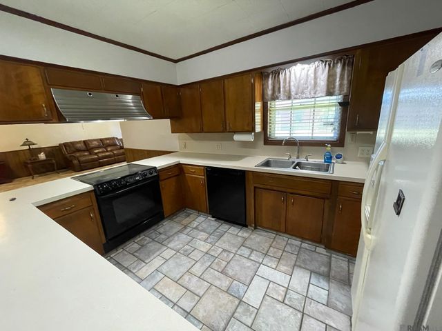 103 N Millet Ave, Gramercy, LA 70052