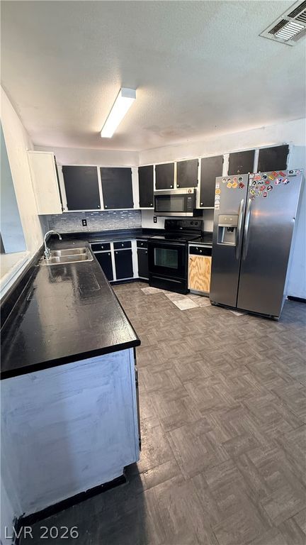 5161 PIONEER Avenue 202, Las Vegas, NV 89146 — photo 3