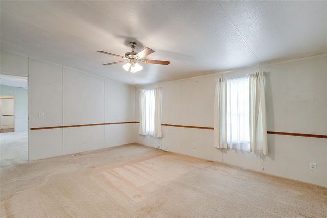 207 Sea Salt Drive, Springtown, TX 76082