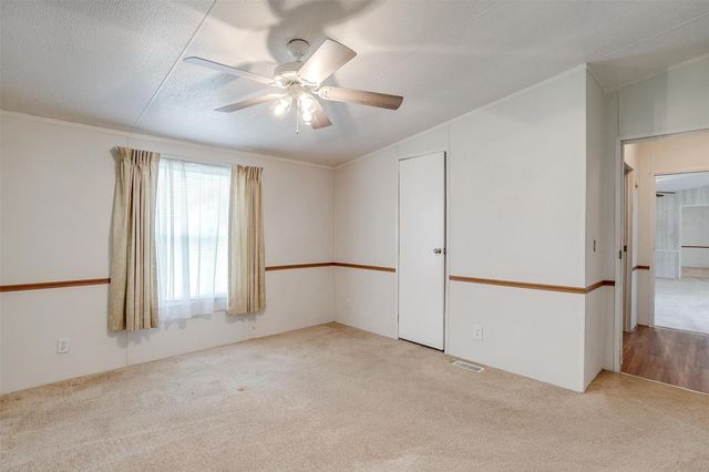 207 Sea Salt Drive, Springtown, TX 76082