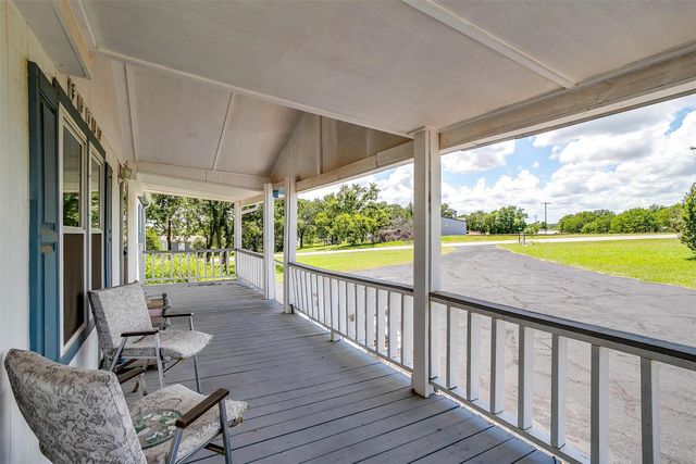207 Sea Salt Drive, Springtown, TX 76082