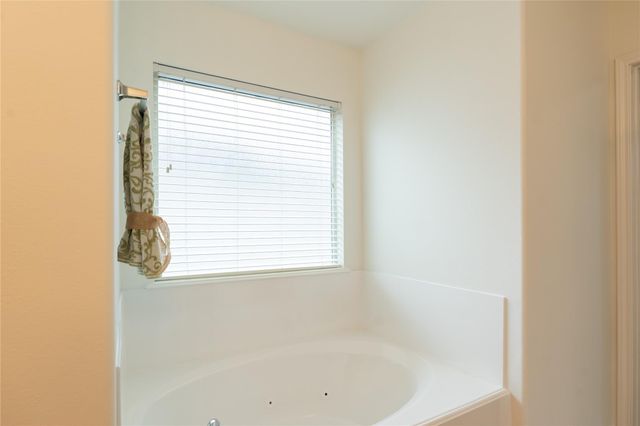 2109 Auburn Shores Drive, Pearland, TX 77584