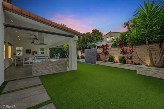 118 Retreat, Irvine, CA 92603