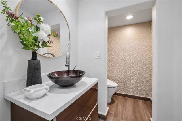 118 Retreat, Irvine, CA 92603