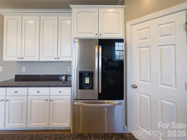 140 Hunters Hill Drive, Statesville, NC 28677