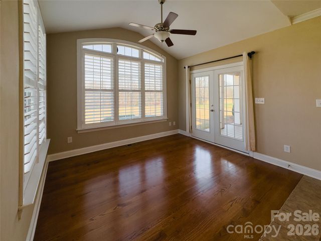 140 Hunters Hill Drive, Statesville, NC 28677