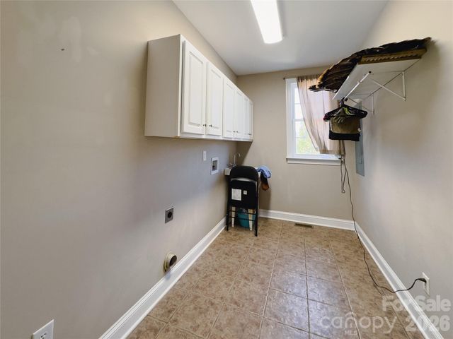 140 Hunters Hill Drive, Statesville, NC 28677