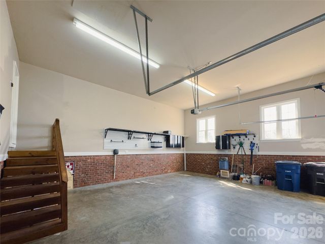 140 Hunters Hill Drive, Statesville, NC 28677