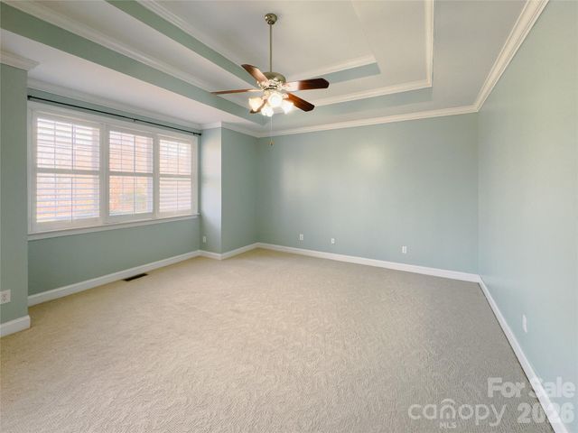 140 Hunters Hill Drive, Statesville, NC 28677