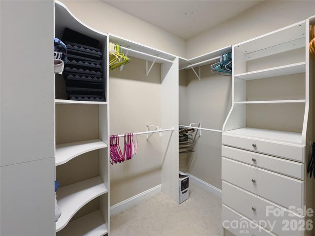 140 Hunters Hill Drive, Statesville, NC 28677