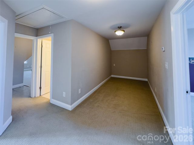 140 Hunters Hill Drive, Statesville, NC 28677