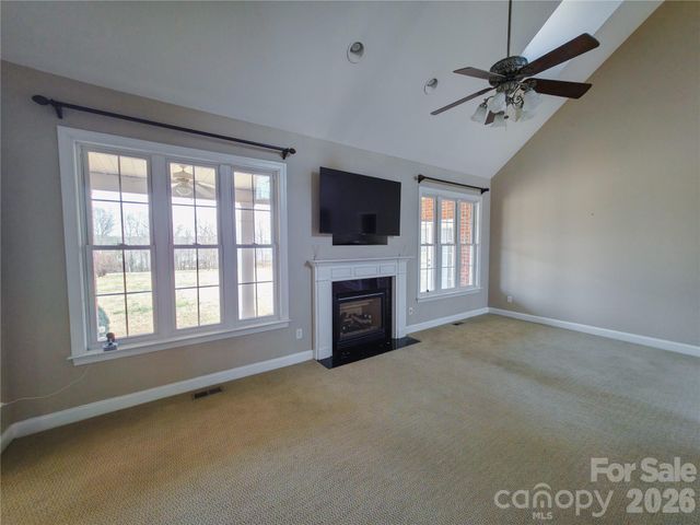 140 Hunters Hill Drive, Statesville, NC 28677