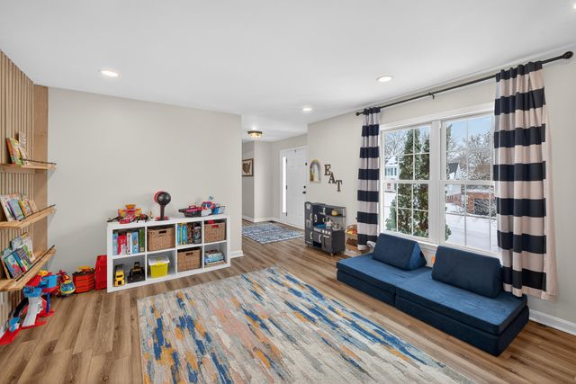 704 Rainwater Drive, Lexington, KY 40515