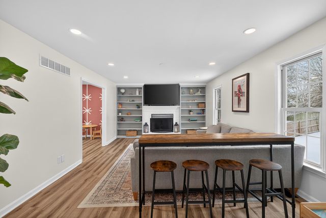 704 Rainwater Drive, Lexington, KY 40515