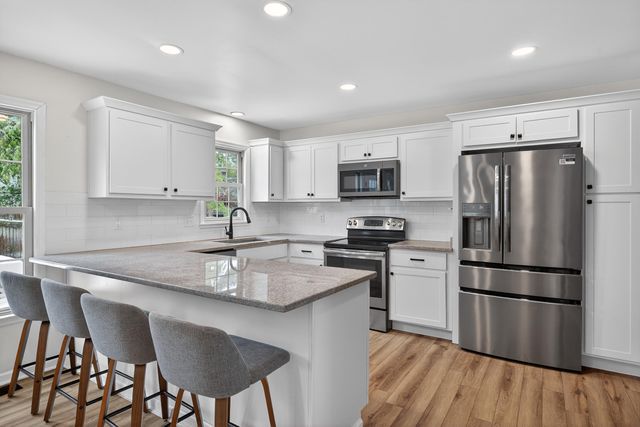 704 Rainwater Drive, Lexington, KY 40515