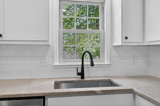 704 Rainwater Drive, Lexington, KY 40515