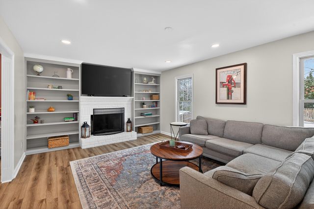 704 Rainwater Drive, Lexington, KY 40515