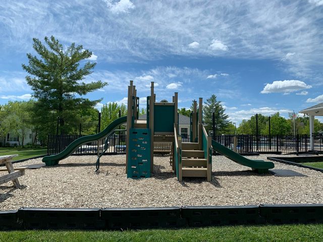 704 Rainwater Drive, Lexington, KY 40515