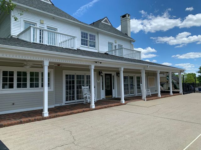 704 Rainwater Drive, Lexington, KY 40515