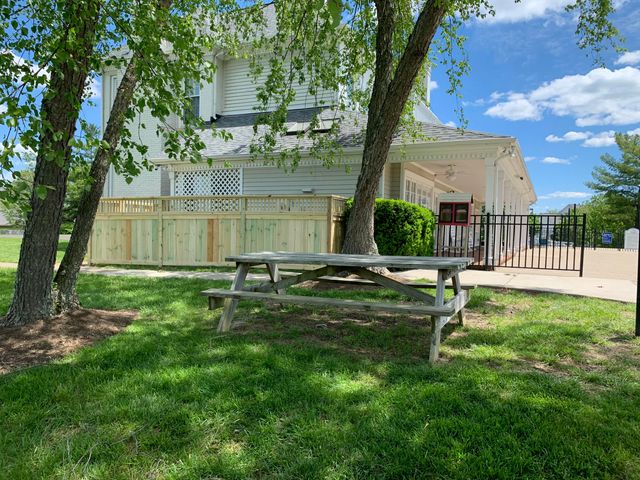 704 Rainwater Drive, Lexington, KY 40515