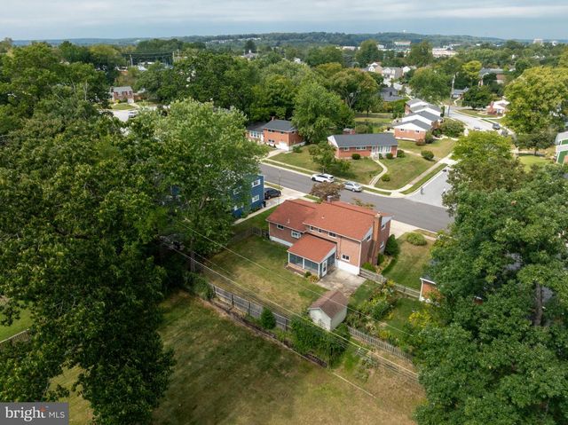17 WENDSLOW RD, Lutherville Timonium, MD 21093