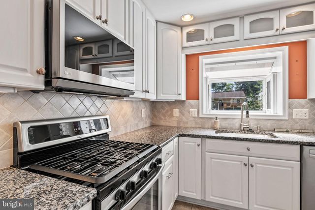 17 WENDSLOW RD, Lutherville Timonium, MD 21093