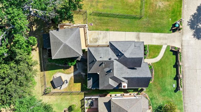 6971 Breezy Point, Willis, TX 77318