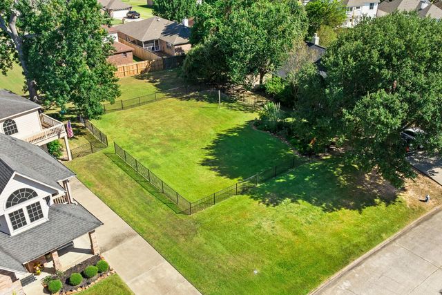 6971 Breezy Point, Willis, TX 77318