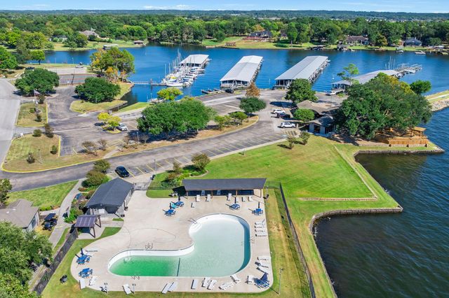 6971 Breezy Point, Willis, TX 77318