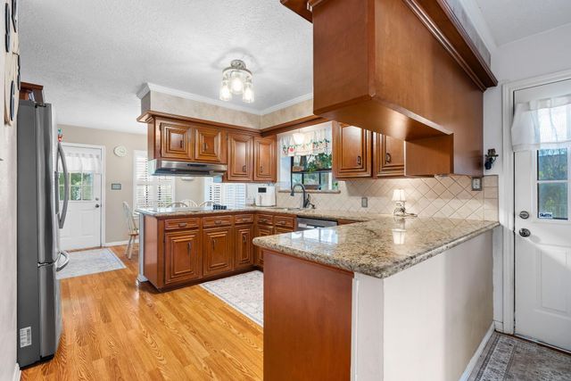 6971 Breezy Point, Willis, TX 77318