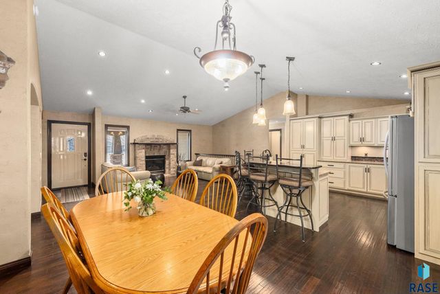 27121 Morning Glory Ave Avenue, Harrisburg, SD 57032