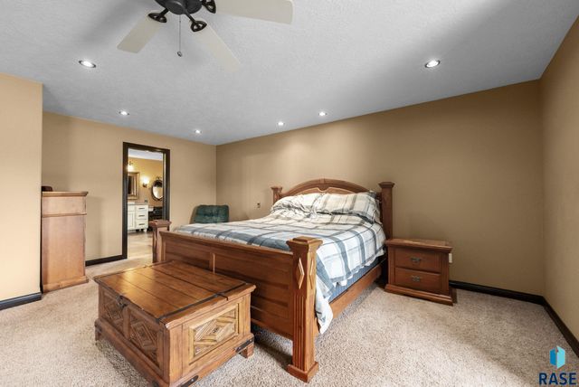 27121 Morning Glory Ave Avenue, Harrisburg, SD 57032