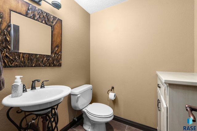 27121 Morning Glory Ave Avenue, Harrisburg, SD 57032