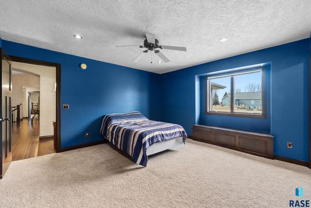 27121 Morning Glory Ave Avenue, Harrisburg, SD 57032