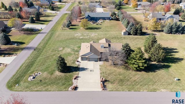 27121 Morning Glory Ave Avenue, Harrisburg, SD 57032