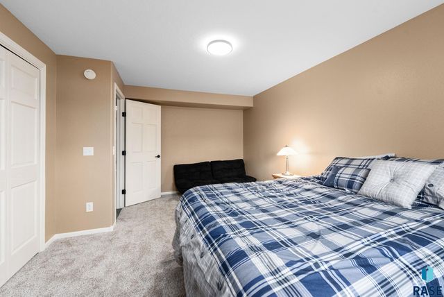 27121 Morning Glory Ave Avenue, Harrisburg, SD 57032