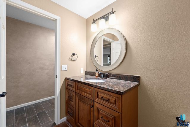 27121 Morning Glory Ave Avenue, Harrisburg, SD 57032