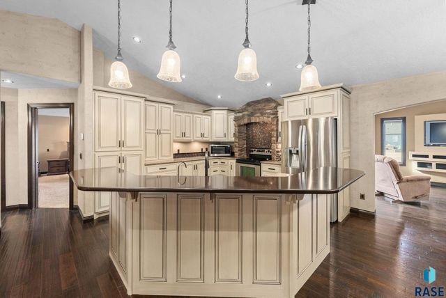 27121 Morning Glory Ave Avenue, Harrisburg, SD 57032