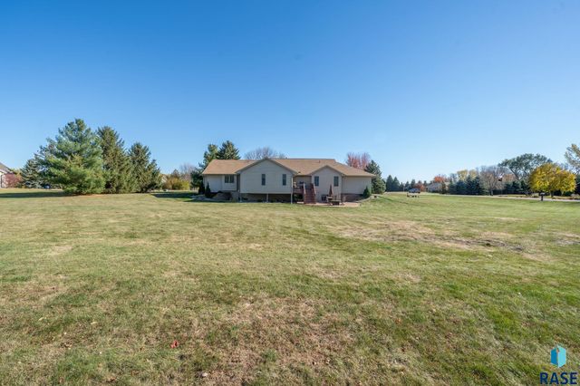 27121 Morning Glory Ave Avenue, Harrisburg, SD 57032