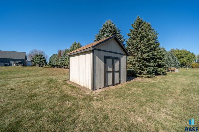 27121 Morning Glory Ave Avenue, Harrisburg, SD 57032
