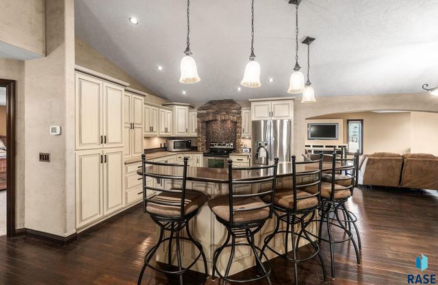 27121 Morning Glory Ave Avenue, Harrisburg, SD 57032