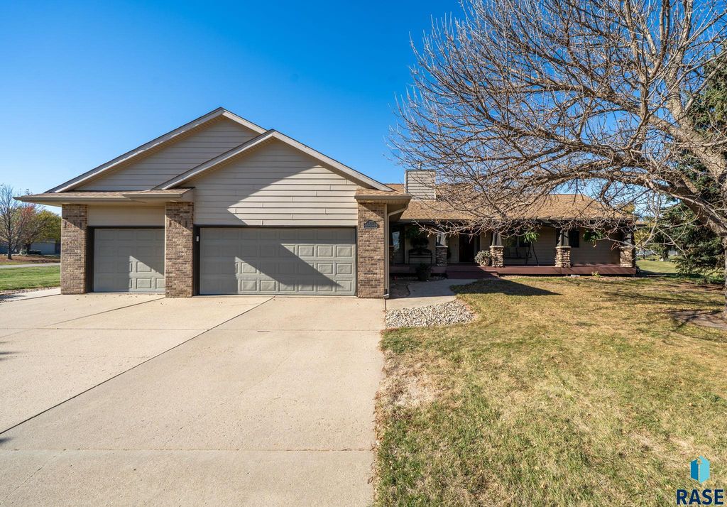 27121 Morning Glory Ave Avenue, Harrisburg, SD 57032