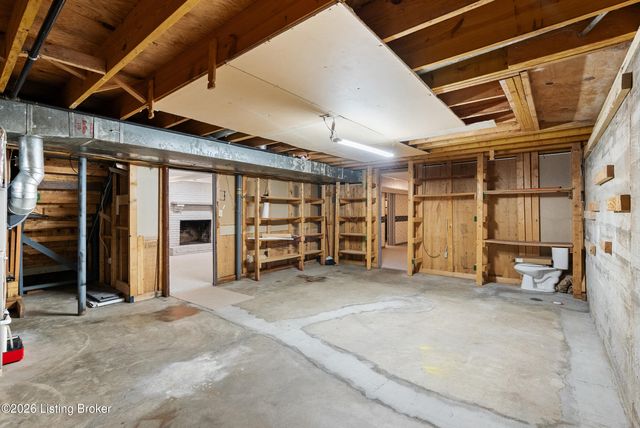 7100 Chippenham Rd, Louisville, KY 40222