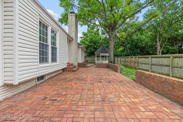 7100 Chippenham Rd, Louisville, KY 40222